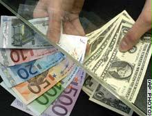 اقتصادي أمريكي يدعو الدول الخليجية إلى "هجر" الدولار