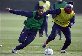 أرسنال يرغب في استعادة تألقه أمام ميلانو في دوري الابطال