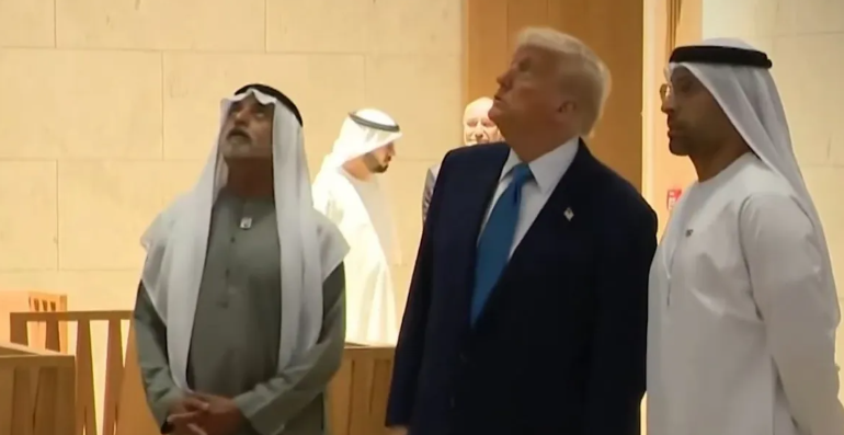 ترامب من أبو ظبي: العالم سيكون أفضل خلال أسابيع قليلة