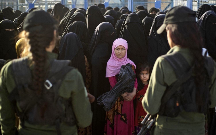 عودة 233 عائلة عراقية من مخيم الهول إلى البلاد