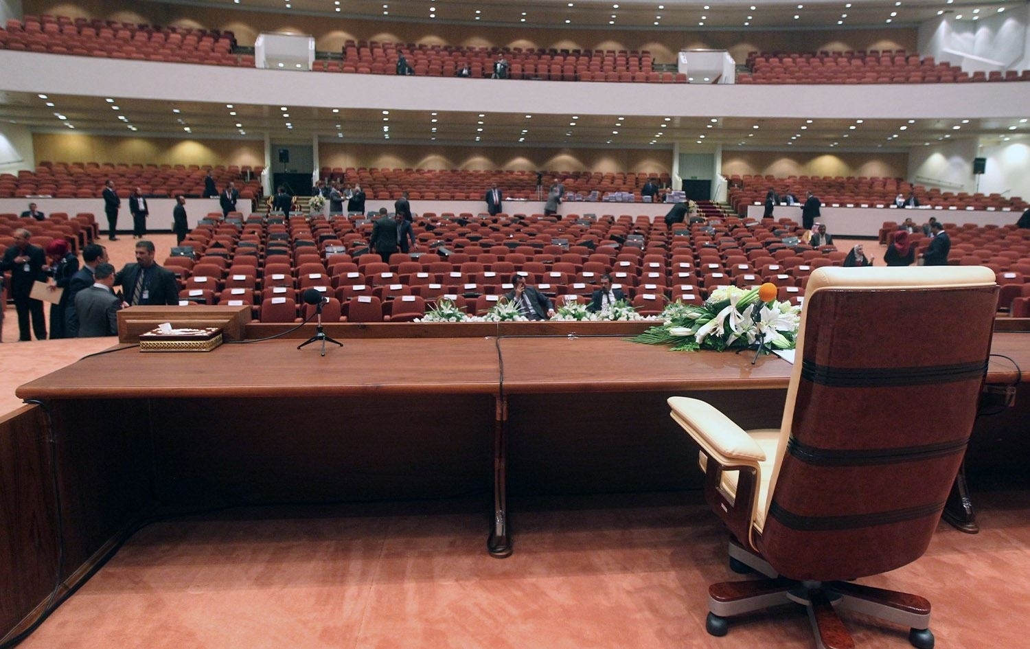 وكالة نون الخبرية تنشر اسماء النواب المتغيبين عن جلسة اليوم السبت والمندلاوي يوجه بقطع مليون دينار من رواتبهم