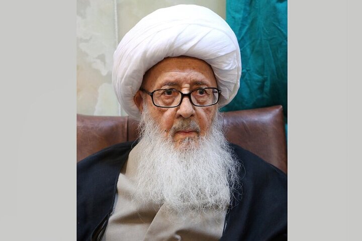 مكتب اية الله الشيخ وحيد الخراساني ينفي خبر وفاته