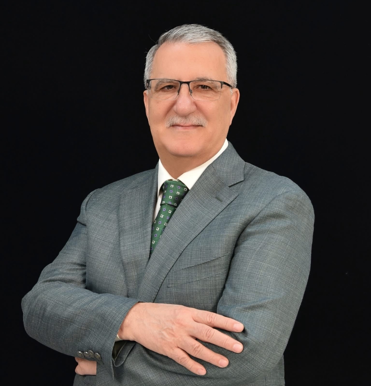 الهيئة القضائية تقبل طعن ظافر العاني وتعيده إلى السباق الانتخابي