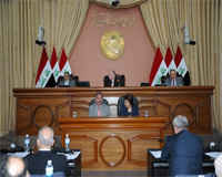 مشادة كلامية بين نائبين عراقيين ترفع الجلسة لمدة ساعة