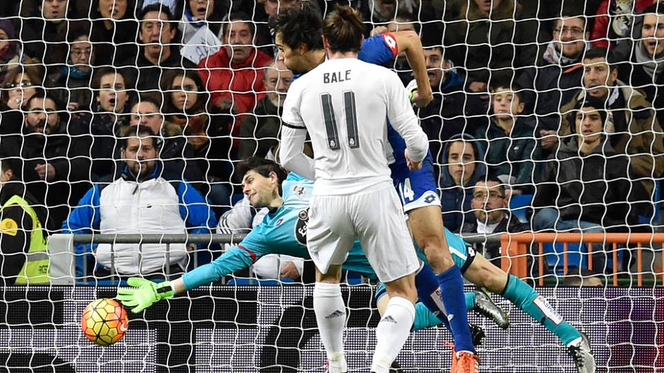 بالفيديو: زيدان يقود النادي الملكي لسحق ديبورتيفو لاكورونيا