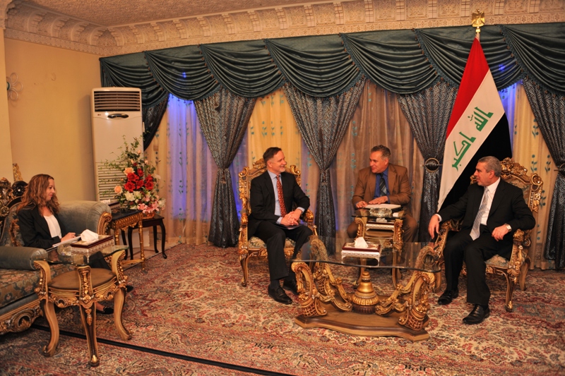 نائب الرئيس العراقي للسفير الامريكي : الحكومة ستبدي مرونه كافية لمطالب المتظاهرين