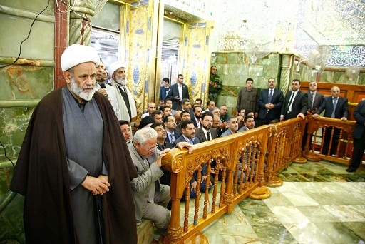 إعلاميو وصحفيو النجف يحضرون مراسم فتح الشباك الطاهر للإمام علي بن أبي طالب(مصور)