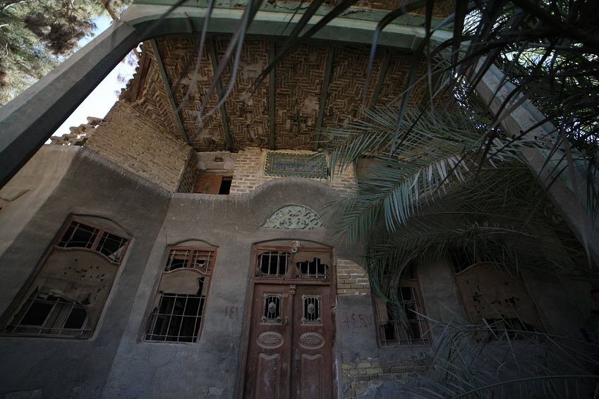 كربلاء بالصور::قصر (مصطفى اسد خان) الاثري ورثته يرفضون بيعه .. وسكان المنطقة يدعون لصيانته..!