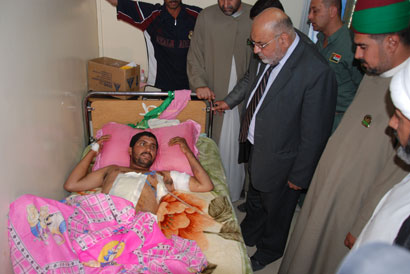 وفد العتبتين المقدستين في كربلاء يتفقدعوائل ضحايا الارهاب  في النصف من شعبان بمحافظاتهم