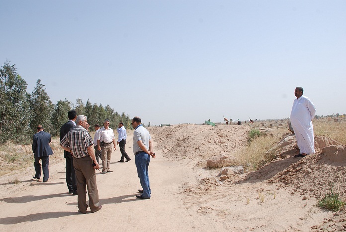 كربلاء :حملة لإزالة تجاوزات في مقبرة السلام وأخرى لتنظيف علوة الخضروات(مصور)