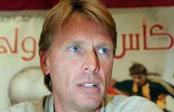 الحكومة العراقية تتعاقد مع الالماني سيدكا مدربا للمنتخب العراقي والاخير يوصف مهمته بقيادة بطل اسيا