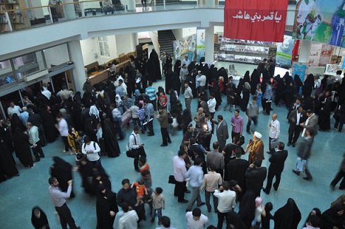 اختتام فعاليات  الاسبوع الثقافي  للعتبتين الحسينية والعباسية في الاهواز وسط حضور بلغ 50000 الف شخص (مصور)