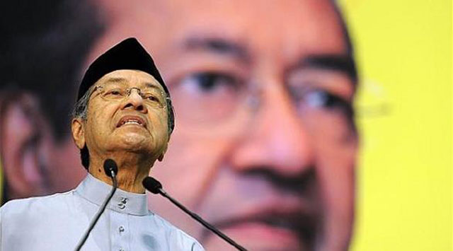 مهاتير محمد: الطائرة الماليزية المفقودة لم تختفِ أو تتحطم