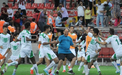 نواب ووزراء وصحفيون يغادرو  الى طرابزون لمؤازرة المنتخب العراقي بمباراة الاورغواي التاريخية