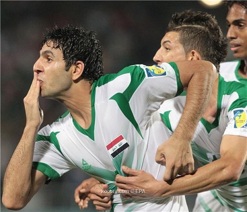 ست شاشات عملاقة ستنقل مباراة العراق والارغواي مباشرة في مناطق متفرقة من بغداد