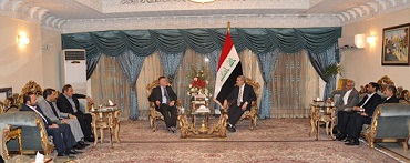 نائب رئيس الجمهورية يبحث مع وفد من التيار الصدري تداعيات الازمة السورية