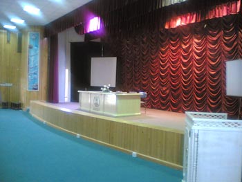 مسرح شباب الدجيل يعرض مسرحية في كربلاء