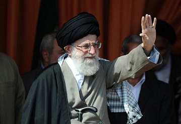 آية الله خامنئي يدعو الدول الاوروبية الى النأي بنفسها عن السياسات الامريكية تجاه بلاده