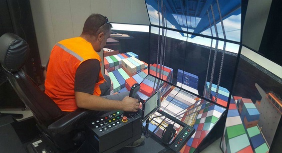 الموانئ العراقية تفتتح رصيف على الضفة الاخرى لميناء ام قصر