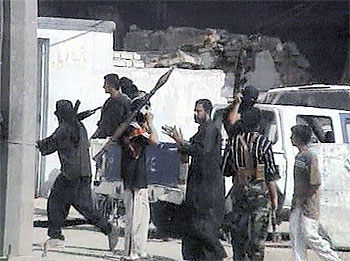 السيد مقتدى الصدر يمدد تجميد جيش المهدي ستة اشهر اخرى