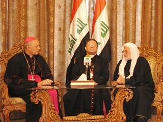 سفير الفاتيكان يشيد بالمرجع السيستاني ويدعو لنبذ العمليات الارهابية