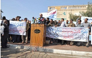 صحفيو البصرة: دوائر حكومية تسعى لتكميم أفواهنا والاهانات لم تتوقف ضدنا