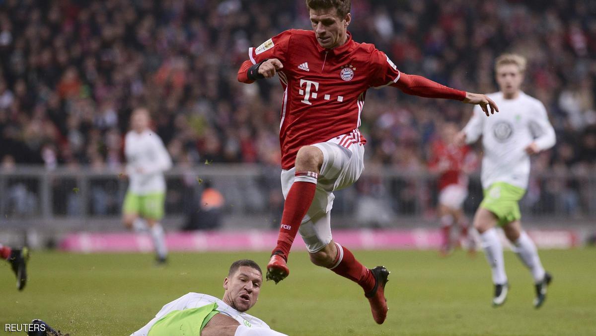 بايرن يكتسح فولفوسبورغ ويستعيد الصدارة مستفيدا من سقوط "المفاجأة"