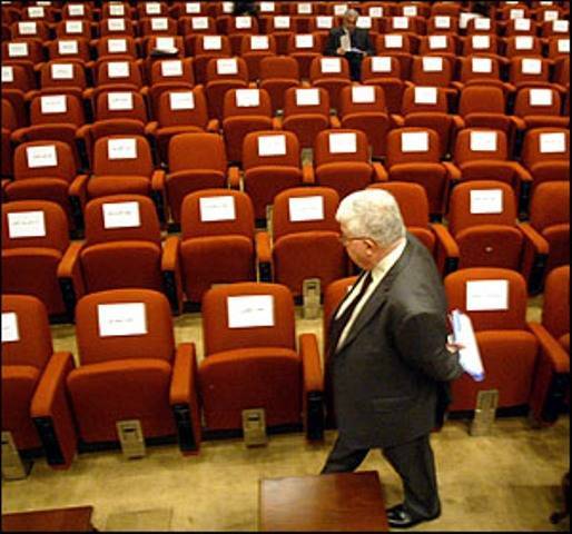 نزوح برلماني كبير خلال شهر تموز خارج العراق