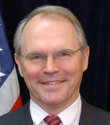 كريستوفر هيل : إدارة العراق ليست للهواة