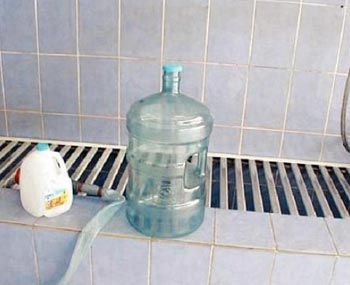 اغلاق معامل غير مجازة لتنقية وتعقيم مياه الشرب في كربلاء