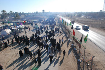 عشائر سنية تشارك في خدمة زوار الامام الحسين