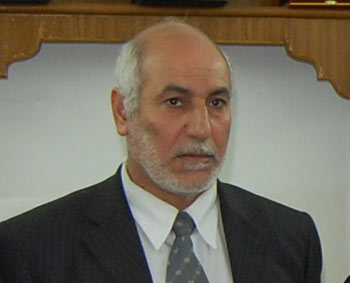 مستشار رئيس الوزراء يتفقد جرحى الاعمال الارهابية في الدورة والاسكندرية