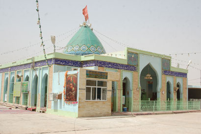 مليار دينار لأعمار مزار بكر بن علي(عليه السلام) والأمانة الخاصة للمزار: سعة المزار لا تستوعب آلاف الزائرين