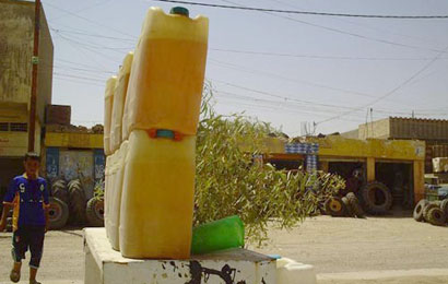 العراق يشتري برميل البانزين 0.59 سنت  و يبيعه الى السوق المحلية بـ 0.38 سنت