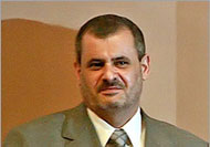 وزير الامن الوطني ينتقد أداء بعض السفارات العراقية