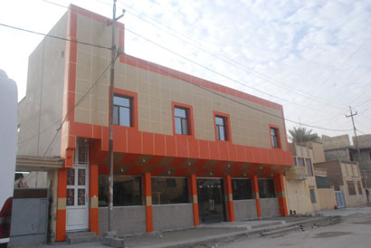 تغليفُ العقارات بالكوبونت.. ظاهرة ٌ جمالية وهروب من التراث العراقي(تقرير مصور)