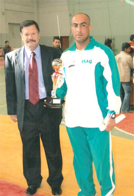 عراقيان يسعيان لدخول موسوعة غينيس للأرقام القياسية  بالسير على دراجة هوائية وعبور ثلاثة قارات