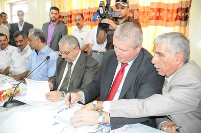 شركة السمنت الجنوبية توقع مع شركة فرنسية عقد تسليم معمل سمنت كربلاء