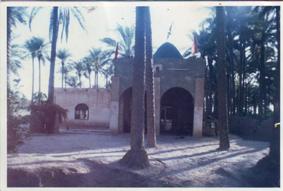 اهالي قرية العجيمي في ديالى  يدافعون ببسالة عن احد المراقد المطهرة وينقذونه من الارهاب