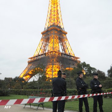 برج ايفل ومحطة برلين على لائحة أهداف محتملة لاعتداءات من القاعدة