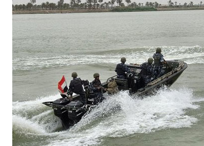 الشرطة النهرية في النجف تعزز من قدراتها بعشرة زوارق متطورة
