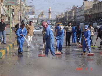 حملة تنظيف وغسل شوارع كربلاء