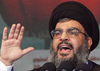 نصر الله يظهر على العلن ويزرع "الشجرة المليون" امام منزله بالجنوب اللبناني