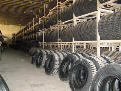 الشركة العامة لصناعة الاطارات في النجف تطرح منتوجها الجديد من الاطار الزراعي