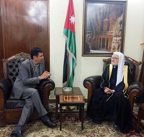 رئيس ديوان الوقف الشيعي يزور السفارة الأردنية ويقدم التعازي باستشهاد الطيار الاردني