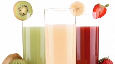 أطباء يحذرون: عصيـر الفواكه يمثل خطراً على الأطفال