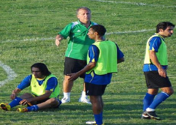 زيكو يعلن عن تشكيلة منتخبنا الوطني للقاء يوم غد امام سلطنة عمان