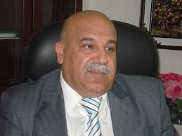 مسؤول كردي :مئات الالاف من الاسلحة الخفيفة ومروحيات سقط بيد داعش والبشمركة انقذت كنبر وغيدان وهم لم يفروا