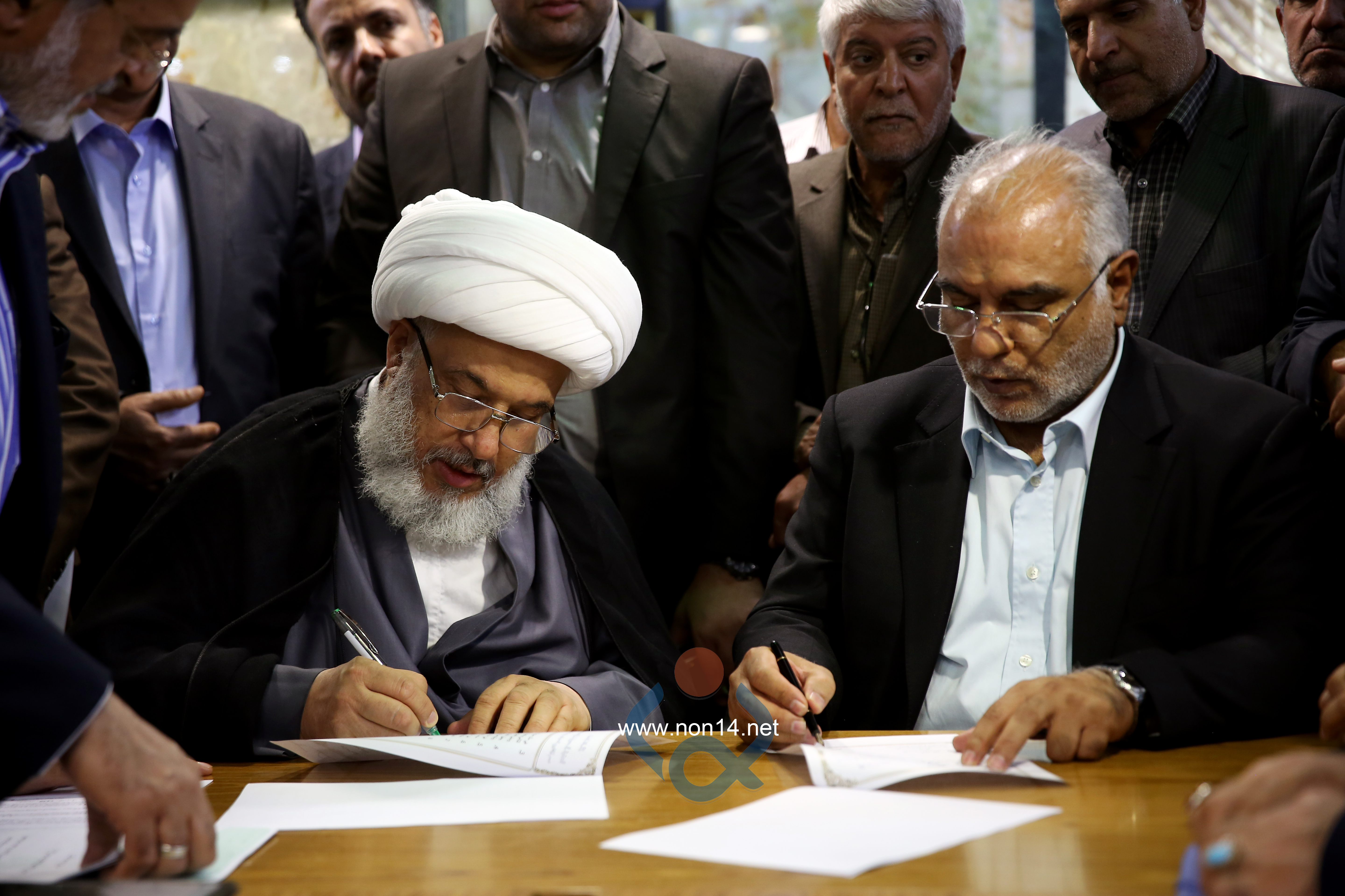 بالصور: العتبة الحسينية توقع عقد انشاء صحن العقيلة زينب مع شركة ايرانية بقيمة تقدر بـ(750) مليار دينار