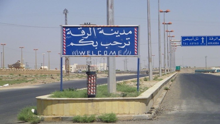 "داعش" يفاوض "سوريا الديمقراطية" لتأمين خروجه من الرقة.. ويحدد الوجهة